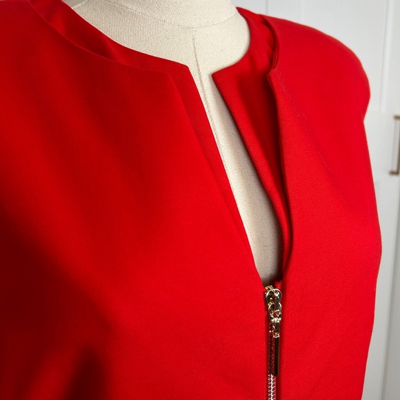 Structured Peplum Body- Con Red Dress - Picture 5 of 9